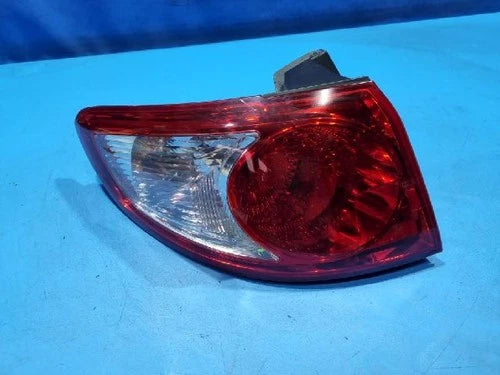 Rear combination tail light (outer left) compatible with Hyundai Santa Fe 2006, genuine OEM replacement part 92401 2B000