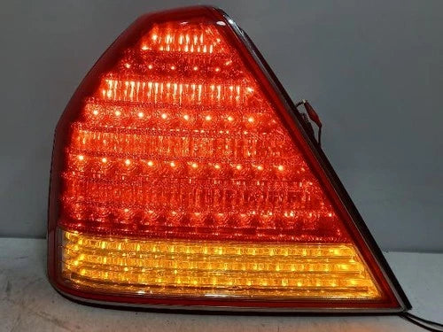Rear combination tail light (Tail Light left) compatible with Hyundai Equus 2007, genuine OEM replacement part 924013B500