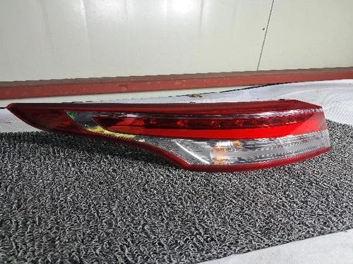 Renault Korea SM5 2013 Combination Tail Light (driver side/left) OEM 265554335R