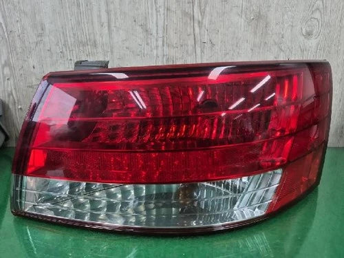 Right rear combination tail light assembly (passenger side) Hyundai OEM 92402-3K0