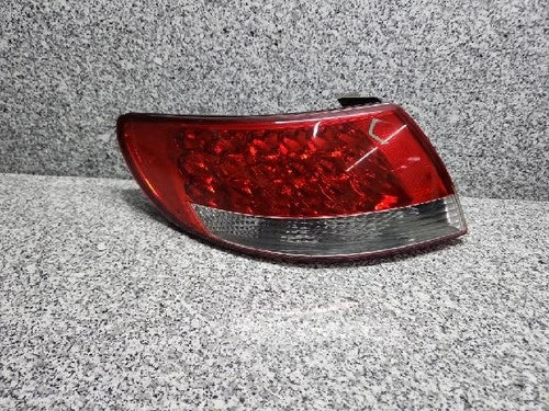 Left rear combination tail light assembly compatible with Hyundai Azera 2009, genuine OEM replacement part 92401 3L002