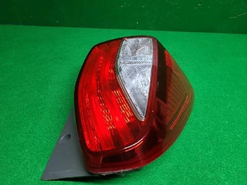 Conjunto de faro/calavera trasero derecho combinado OEM 92402 A3000 para Kia Ray 2016