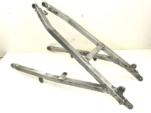 Refacción OEM Usada - 01 Honda CR250 CR 250 OEM Subchasis trasero Subchasis Chasis Riel del asiento