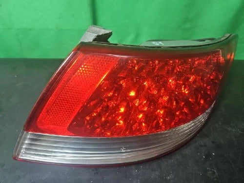 Right rear combination tail light assembly compatible with Hyundai Azera 2006, genuine OEM replacement part 92402 3L001