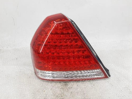 Hyundai Equus 2007 Combination Tail Light left (driver side) OEM 92401 3B501