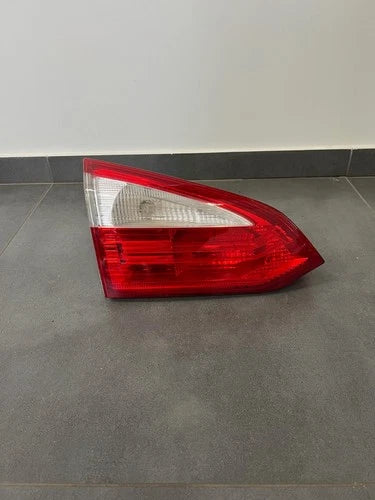 Rear tail light INNER LEFT compatible with FORD FOCUS 3 III ESTATE BM5113A603DC GENUINE