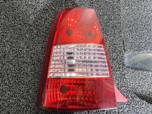 Left rear tail light assembly compatible with Kia Picanto 2007, genuine OEM replacement part 92401 07000