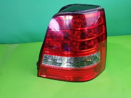 Right rear combination tail light assembly OEM 92402 3E500 compatible with Kia Sorento 2008