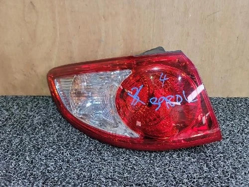 Left rear tail light assembly (combination) OEM 92401 2B000 compatible with Hyundai Santa Fe 2009