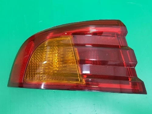 Unit of Tail Light left compatible with Kia Optima 2000, genuine OEM replacement part 92411 3C000