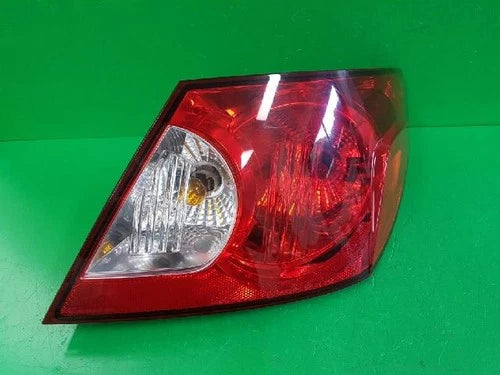 Luz trasera / calavera combinada Chrysler 2009 (lado derecho/pasajero) OEM 05113812AA