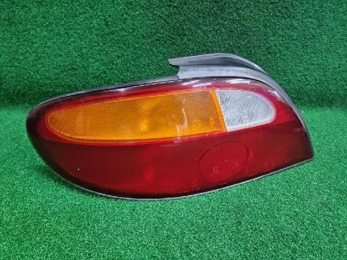 Left rear tail light assembly compatible with Hyundai Elantra 1999, genuine OEM replacement part 92401 29500