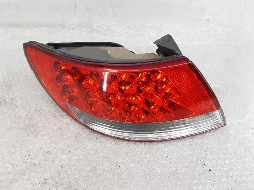 Left rear combination tail light assembly compatible with Hyundai Azera 2006, genuine OEM replacement part 92401 3L001