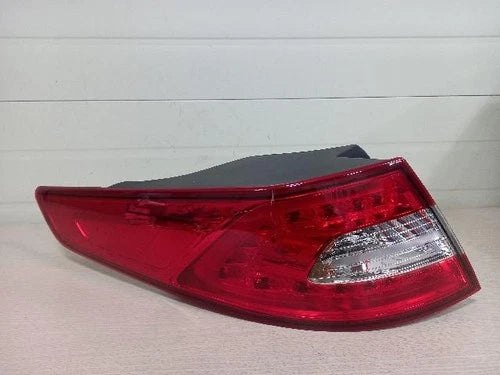 Left rear tail light assembly compatible with Kia K5 2011, genuine OEM replacement part 92401 2T100