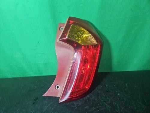 Right rear combination tail light assembly OEM 92402 1Y000 compatible with Kia Picanto 2014
