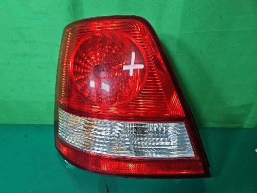 Left rear tail light assembly compatible with Kia Sorento 2006, genuine OEM replacement part 92401 3E000