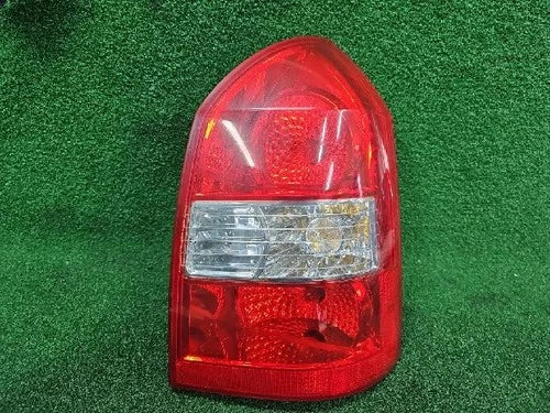 Rear combination tail light (right) compatible with Hyundai Tucson 2008, genuine OEM replacement part 92402 2E100