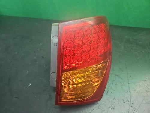 Right outer rear tail light assembly compatible with Hyundai Veracruz 2007, OEM 92402 3J100