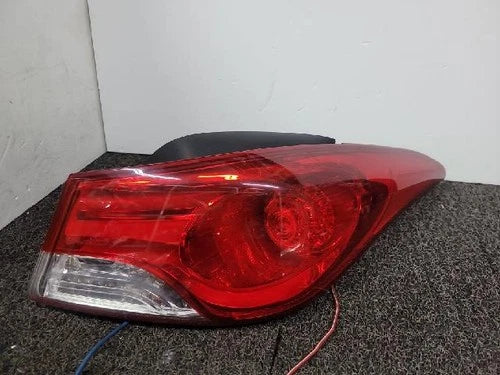 Left rear tail light assembly (O/S) compatible with Hyundai Elantra 2012, genuine OEM replacement part 924013X060