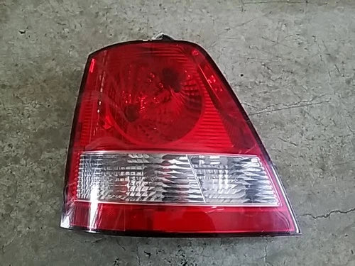 Left rear tail light assembly compatible with Kia Sorento 2003, LH OEM 92401, 3E000