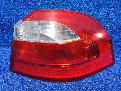 Rear combination tail light (right) compatible with Kia Rio 2012, genuine OEM replacement part 924021W2