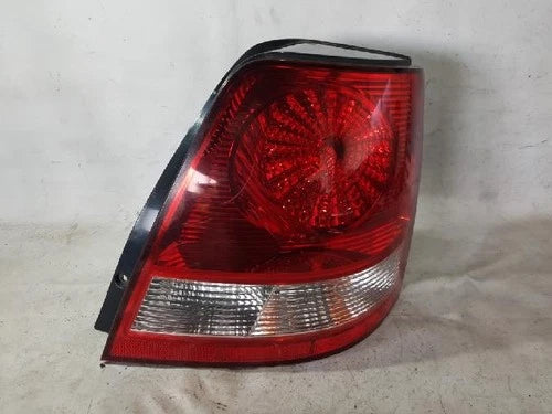 Right rear combination tail light assembly compatible with Kia Sorento 2003, genuine OEM replacement part 92402 3E000