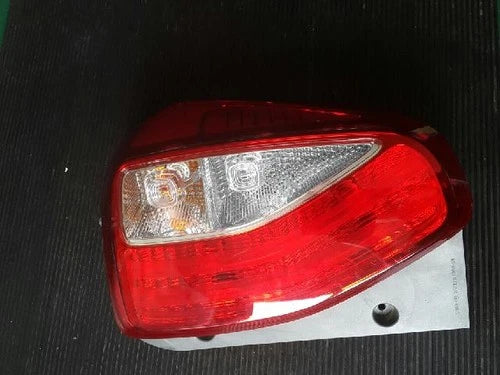 Right rear combination tail light assembly OEM 92402 A3000 compatible with Kia Ray 2014