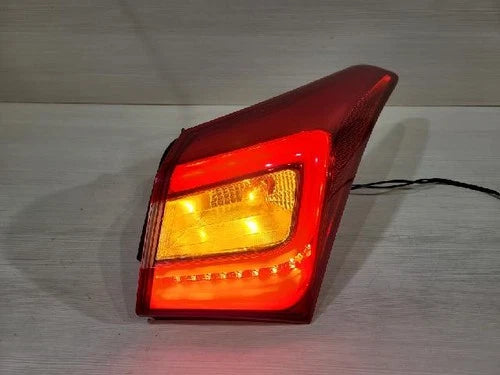 Right rear tail light assembly compatible with Hyundai i30 2014, genuine OEM replacement part 92402A5101