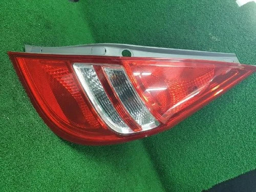 Right rear tail light assembly compatible with Hyundai i30 2010, genuine OEM replacement part 92402 2L000
