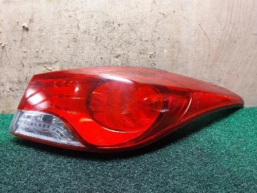 Rear tail light assembly Hyundai (Combination Tail Light outer right) OEM 924023X0