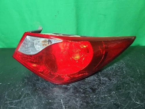 Right outer rear tail light assembly compatible with Hyundai YF 2012, genuine OEM replacement part 92402 3S010