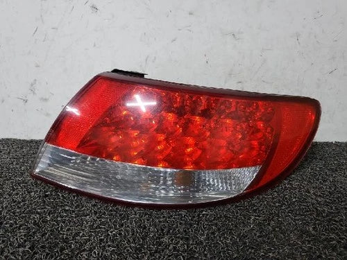 Right rear combination tail light assembly compatible with Hyundai Azera 2005, OEM 92402 3L000