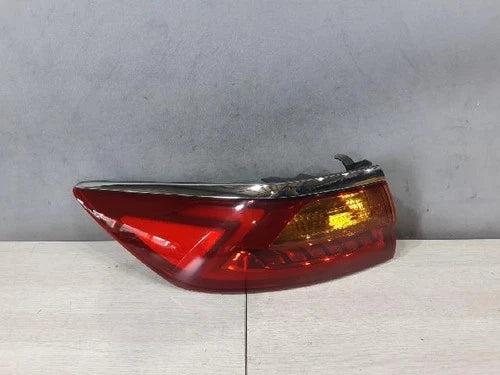 Left rear tail light assembly compatible with Kia Cadenza 2016, genuine OEM replacement part 92401F6000