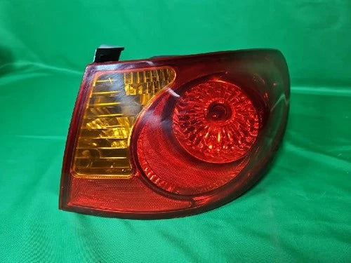 Right rear combination tail light assembly compatible with Hyundai Elantra 2007, genuine OEM replacement part 92402 2H000