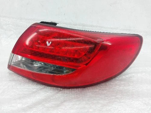 Rear tail light (combination) compatible with Hyundai Azera 2006, genuine OEM replacement part 924002-3L5