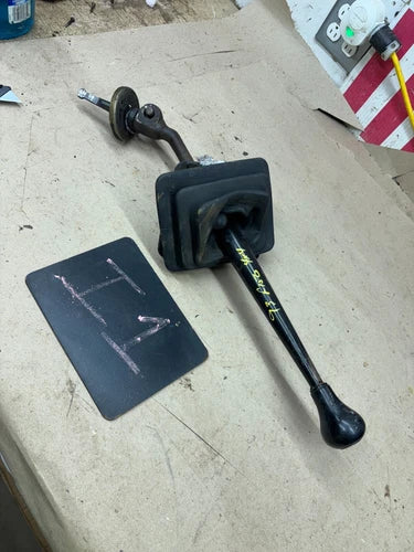 Genuine Used OEM Gear shifter - 1987 88 89 90 93 Ford F150 BRONCO MANUAL TRANSMISSION SHIFTER ASSEMBLY M5OD M5R2
