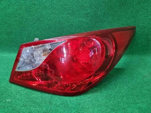 Right outer rear tail light assembly compatible with Hyundai YF 2010, genuine OEM replacement part 92402 3S010