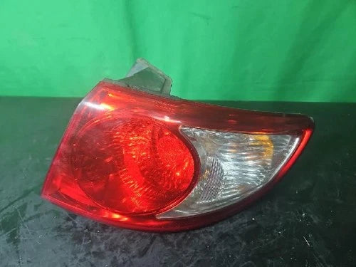 Conjunto de faro/calavera trasero exterior derecho (OEM) 92402 2B000 para Hyundai Santa Fe 2006