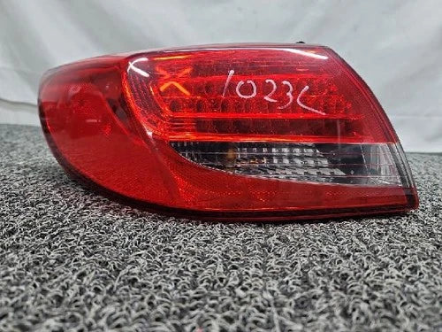 Rear combination tail light (left side/driver side) for Hyundai Azera 2010, genuine OEM replacement part 92401 3L500