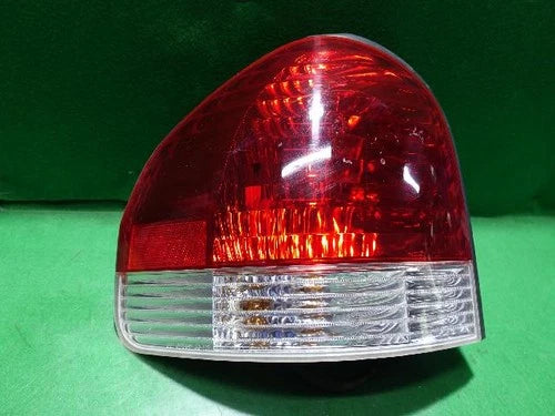 Left rear combination tail light assembly compatible with Hyundai Santa Fe 2005, genuine OEM replacement part 92401 26500