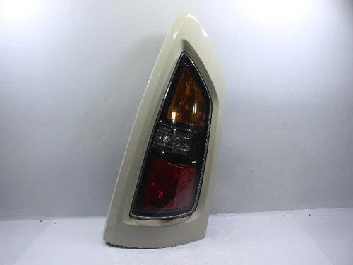Right rear combination tail light assembly OEM 92420 2K000 compatible with Kia Soul 2011