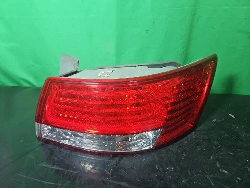 Conjunto de faro/calavera trasero exterior derecho Hyundai 2008 OEM 92402 3K500