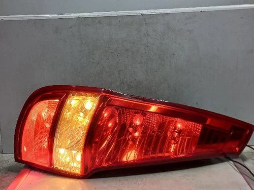 Left rear combination tail light assembly compatible with Hyundai i30 2010, genuine OEM replacement part 924012L100