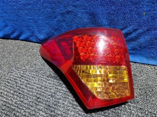 Left rear tail light assembly compatible with Hyundai Veracruz 2009, genuine OEM replacement part 92401 3J100