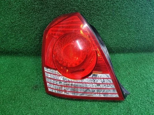 Left rear tail light assembly compatible with Hyundai Elantra 2002, genuine OEM replacement part 92401 2D300