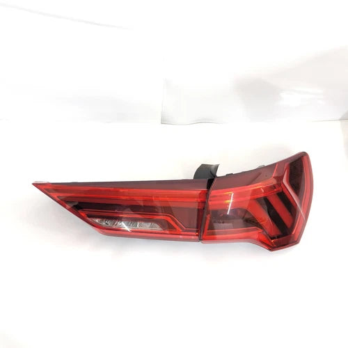 Used OEM Part - Tail Lights LED inner and outer of the passenger side compatible with Audi Q3 2020