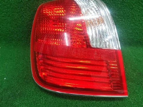 Left outer rear tail light assembly compatible with Hyundai Azera 2003, OEM 92405 39500