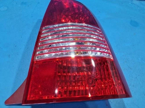 Right rear combination tail light assembly compatible with Kia Picanto 2004, genuine OEM replacement part 92402 07000