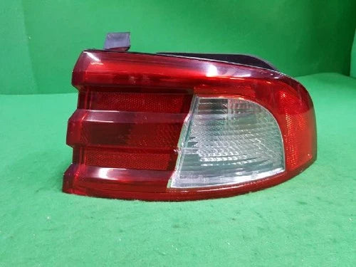 Kia 2002 Luz trasera / calavera combinada derecha OEM 92421 3C070