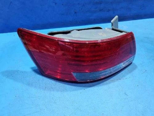 Left rear tail light assembly (combination) compatible with Hyundai NF 2009, genuine OEM replacement part 92401 3K500